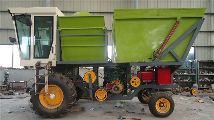 玉米青儲(chǔ)機(jī)